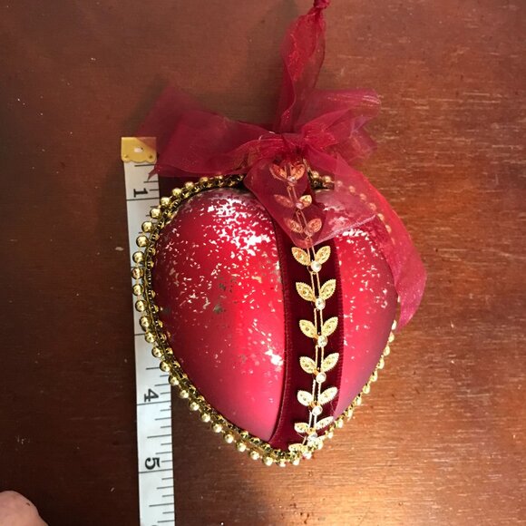 DILLARDS XMAS Red Large 5" GLASS HEARTS ORNAMENT LOT  2 BOX - Picture 6 of 12